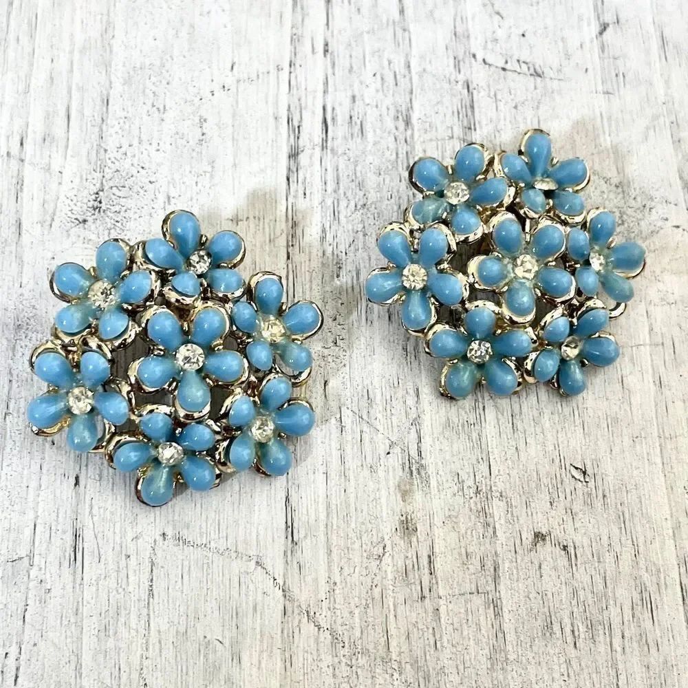 Vintage baby blue floral rhinestone clip on earrings